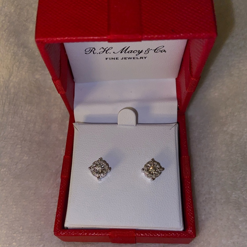 1/3 cttw diamond earrings